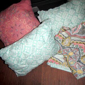 5 Kaleidoscope Print Multicolor Reversible Quilt Decorative Pillows, Pillowcases